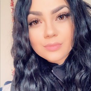 Meet your Posher, Clarissa